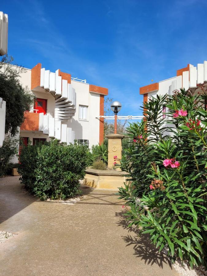 Tahiti Beach, T2 A La Mer, Piscine, Terrasse Et Parking Frontignan Εξωτερικό φωτογραφία