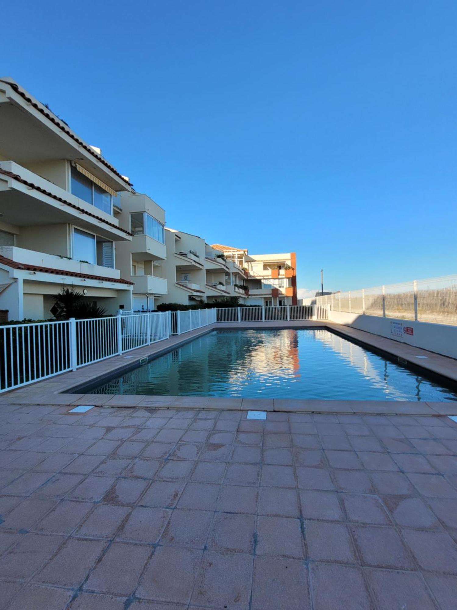 Tahiti Beach, T2 A La Mer, Piscine, Terrasse Et Parking Frontignan Εξωτερικό φωτογραφία